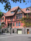 SantiagoHouse.JPG (333775 bytes)